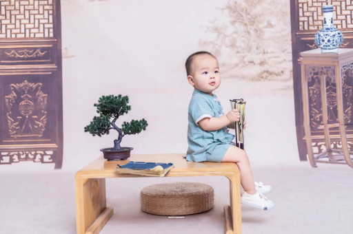 伊犁哈萨克宝宝屁股淤青